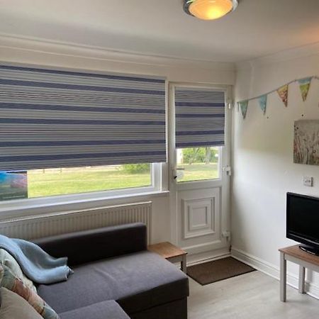Chalet 87 Sandown Bay Holiday Centre Generous Money Off Ferry Crossing & Special Offer Until End Of June, September And Halloween Deals Now On מראה חיצוני תמונה