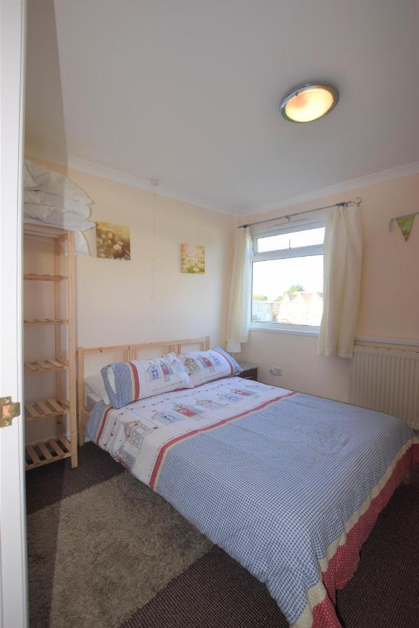 Chalet 87 Sandown Bay Holiday Centre Generous Money Off Ferry Crossing & Special Offer Until End Of June, September And Halloween Deals Now On מראה חיצוני תמונה