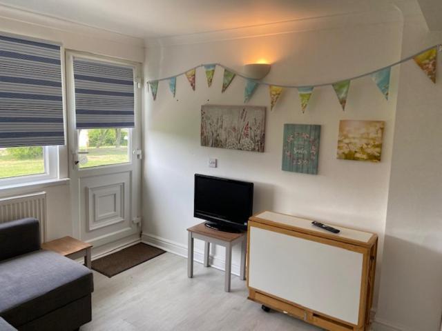 Chalet 87 Sandown Bay Holiday Centre Generous Money Off Ferry Crossing & Special Offer Until End Of June, September And Halloween Deals Now On מראה חיצוני תמונה